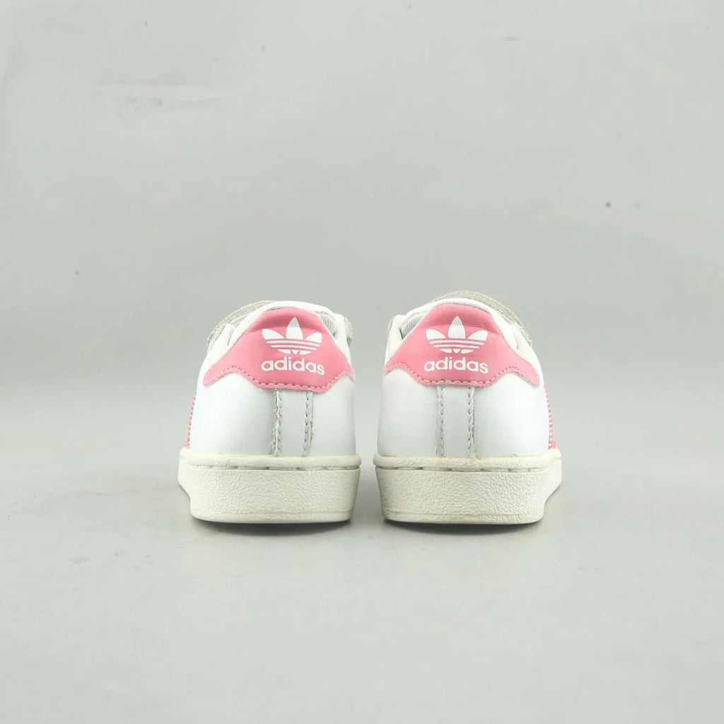 SUPERSTAR