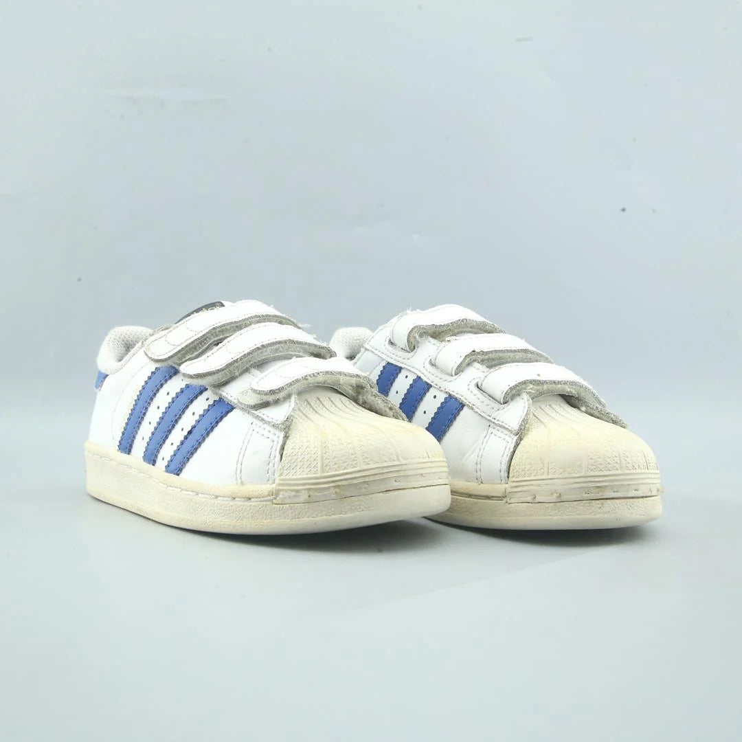 SUPERSTAR