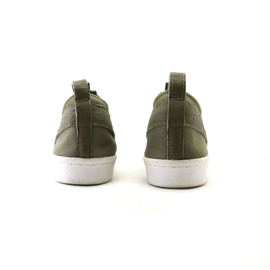 SUPERSTAR