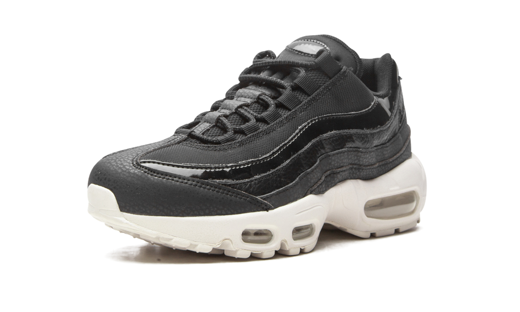 AIR MAX 95 SE MNS WMNS AQ4138 001