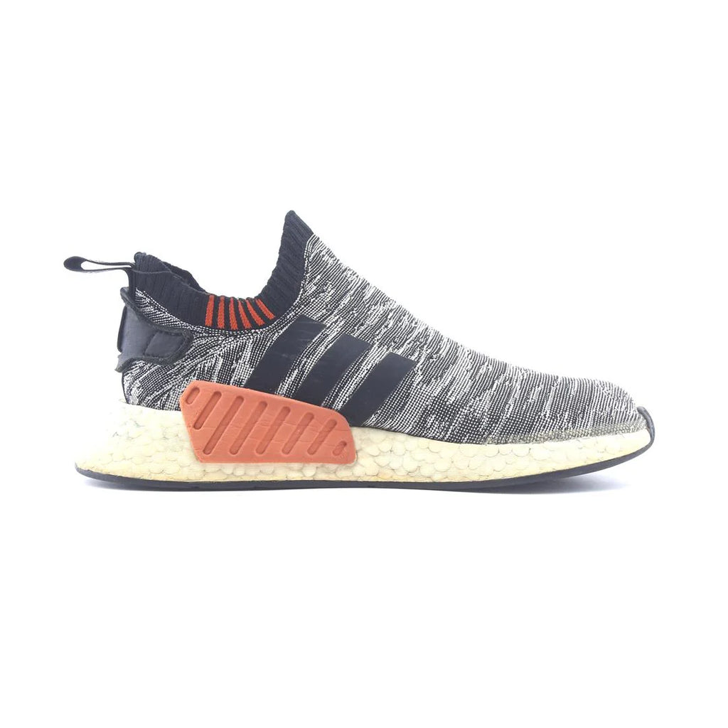 NMD R2