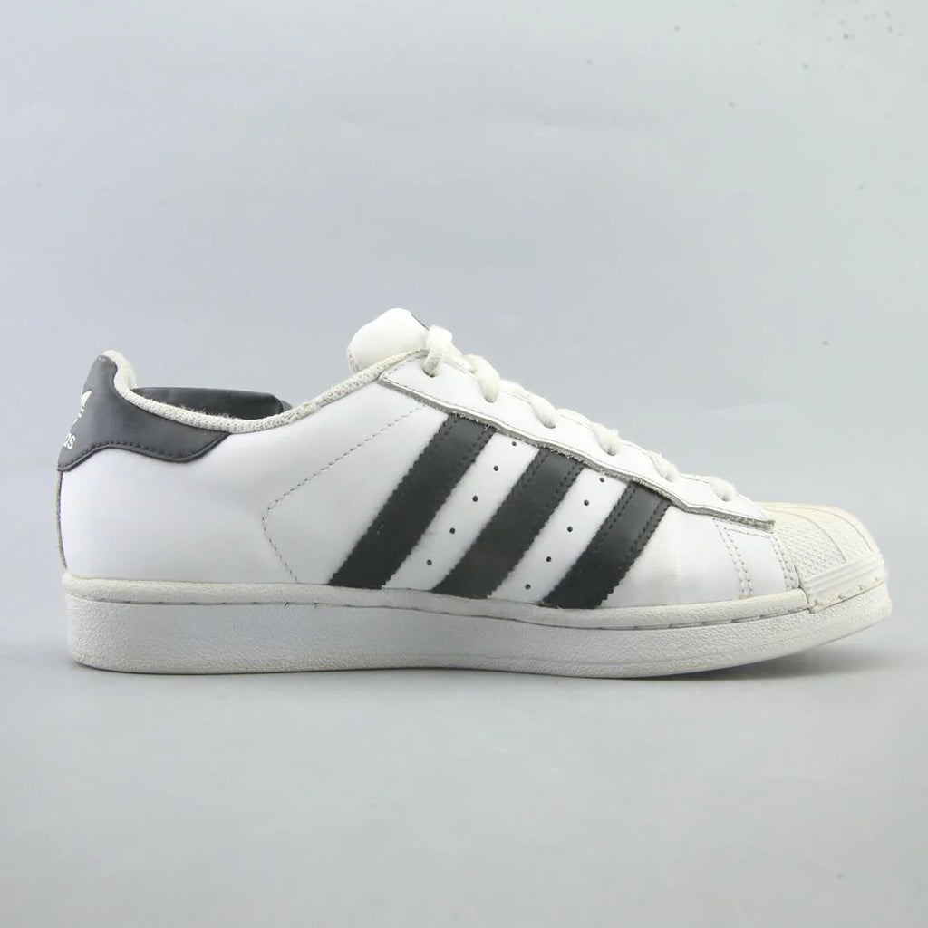 SUPERSTAR