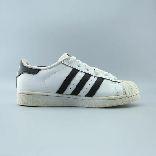SUPERSTAR