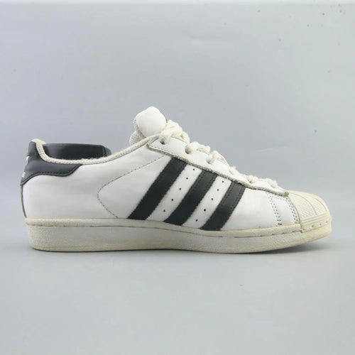 SUPERSTAR