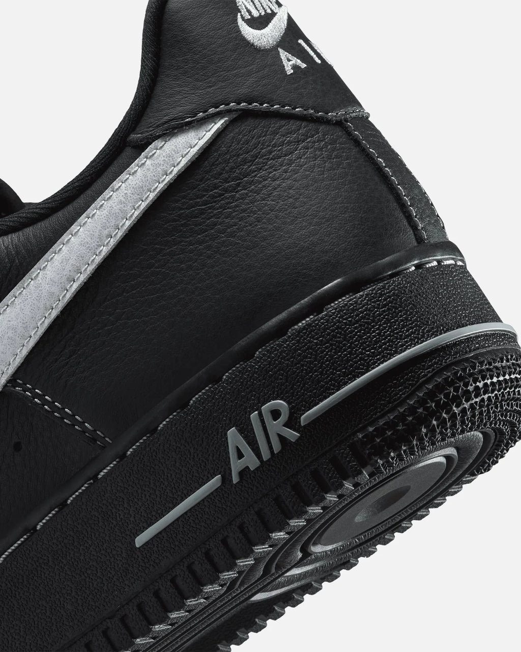 Air Force 1 '07 LV8 Black/Grey