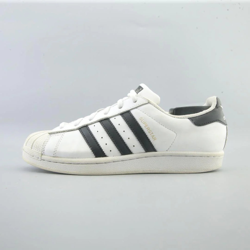 SUPERSTAR