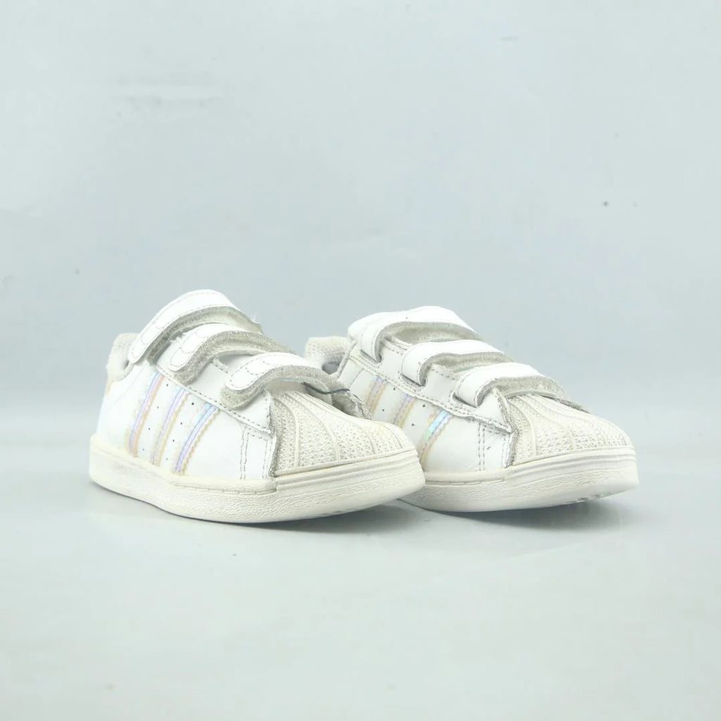 SUPERSTAR