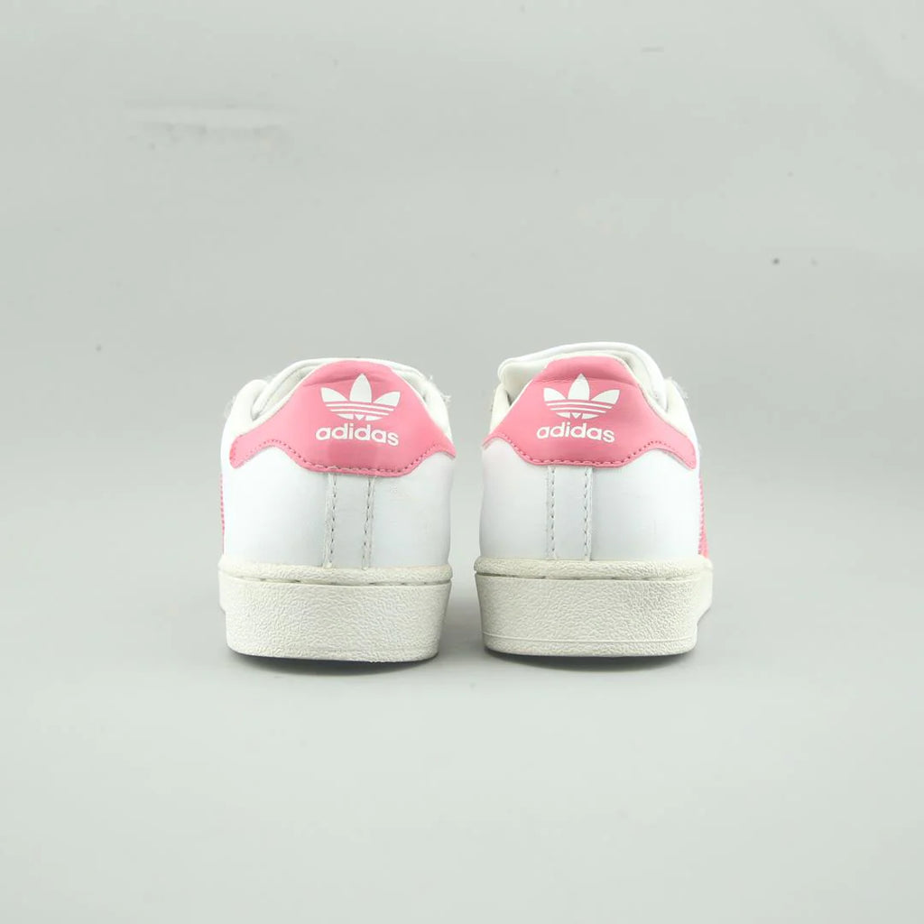 SUPERSTAR