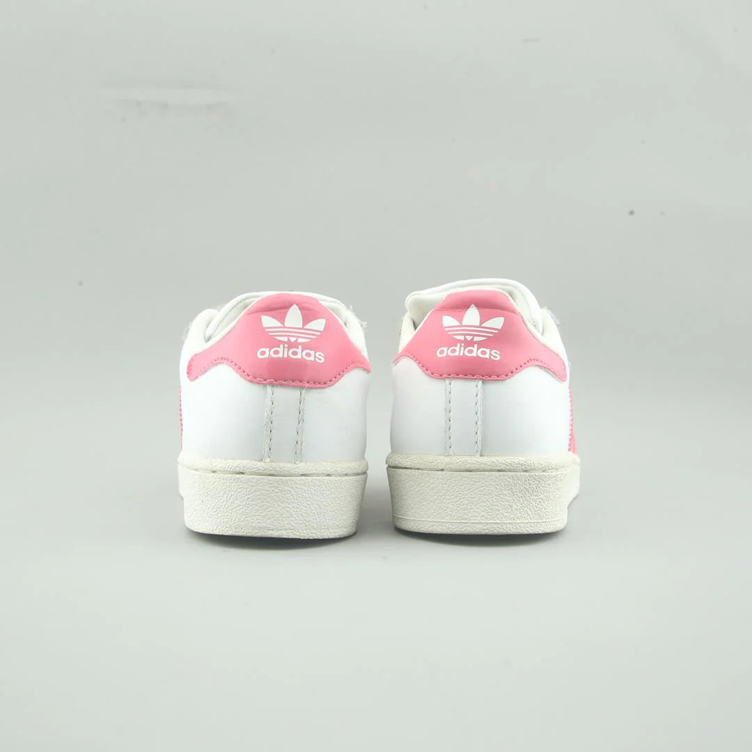 SUPERSTAR