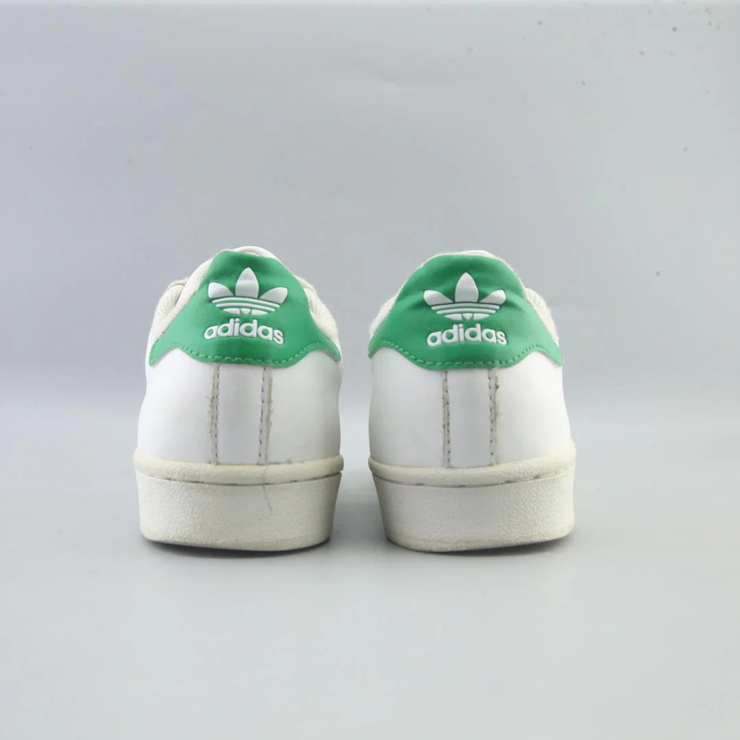 SUPERSTAR