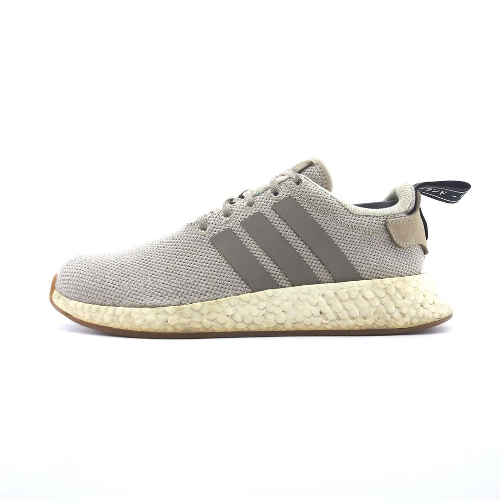 NMD R2