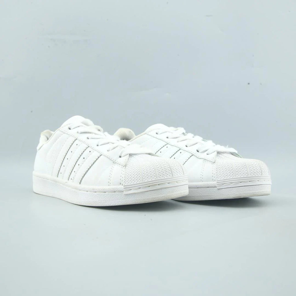 SUPERSTAR