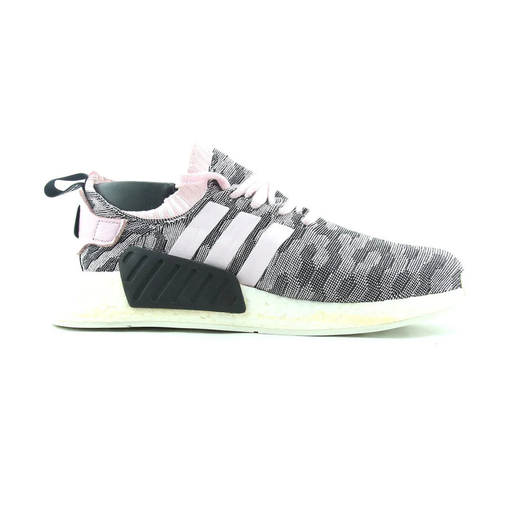 NMD R2