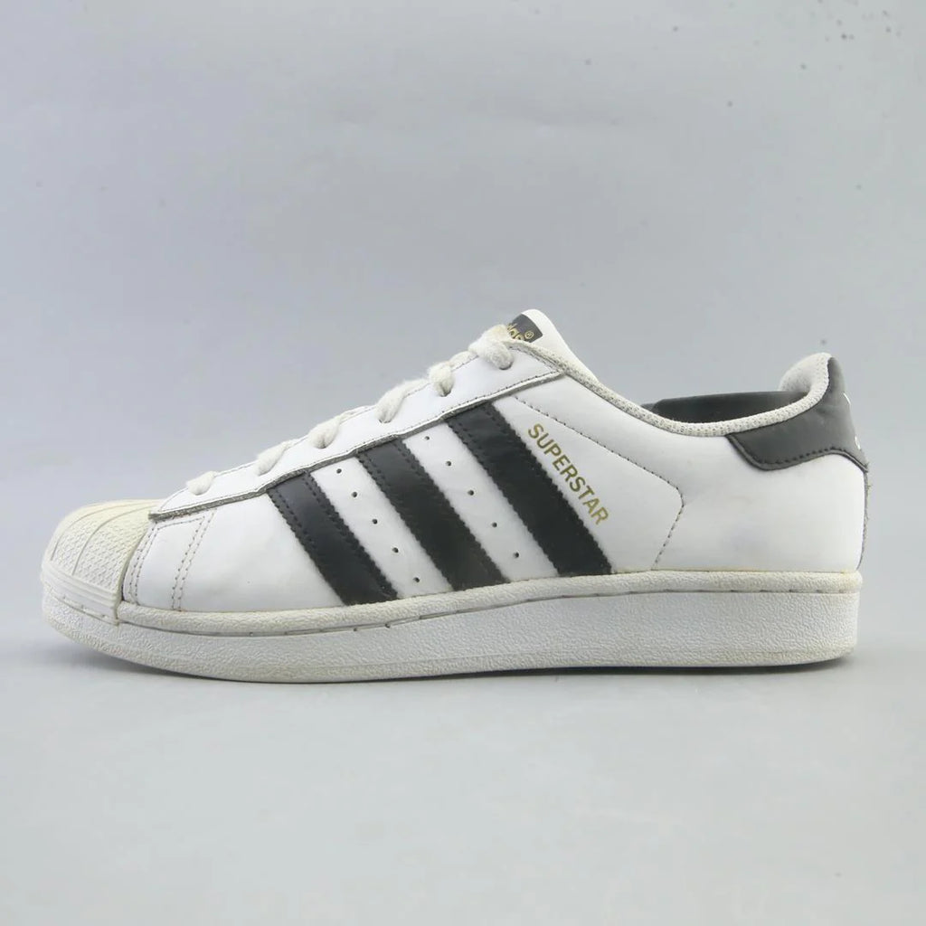 SUPERSTAR