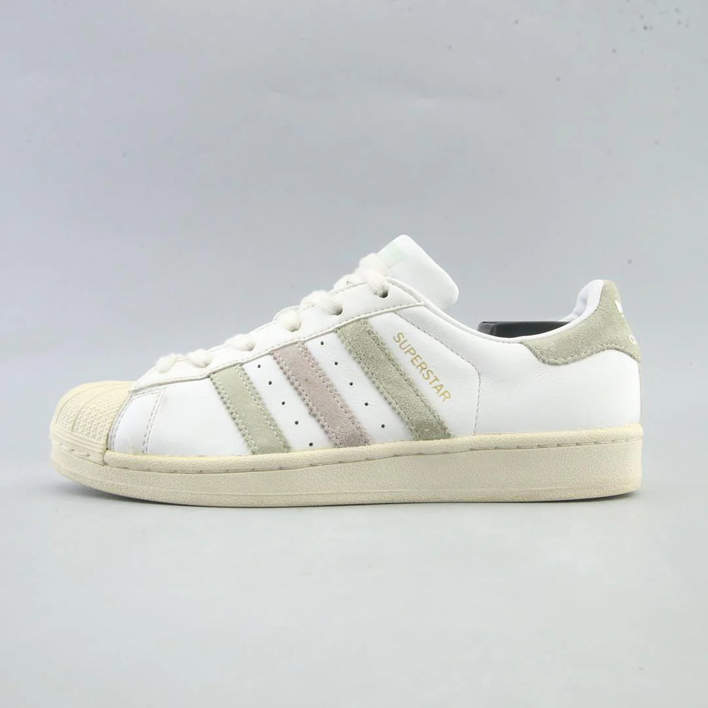 SUPERSTAR