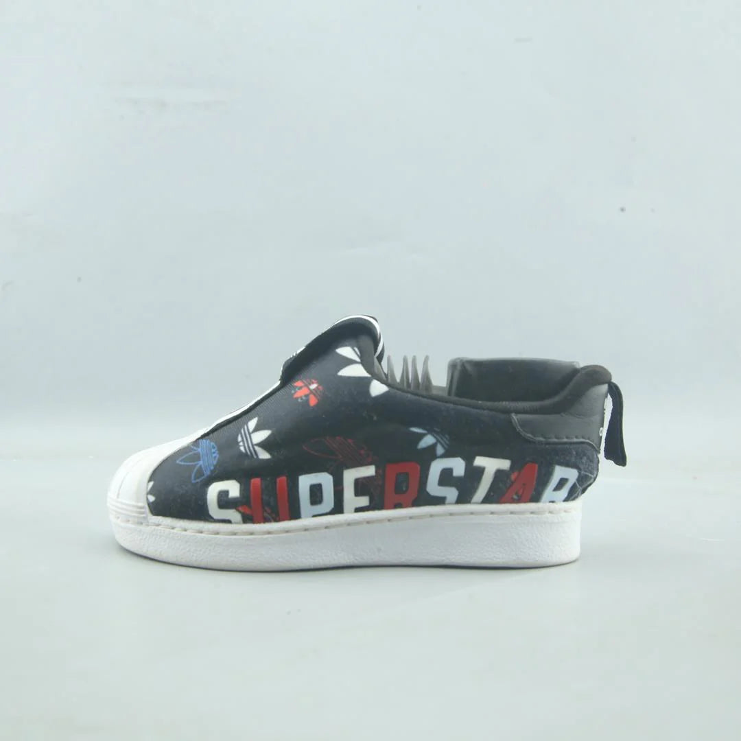 SUPERSTAR