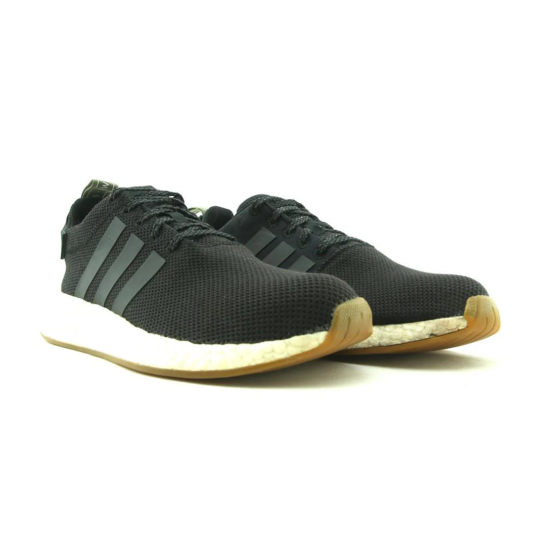NMD R2