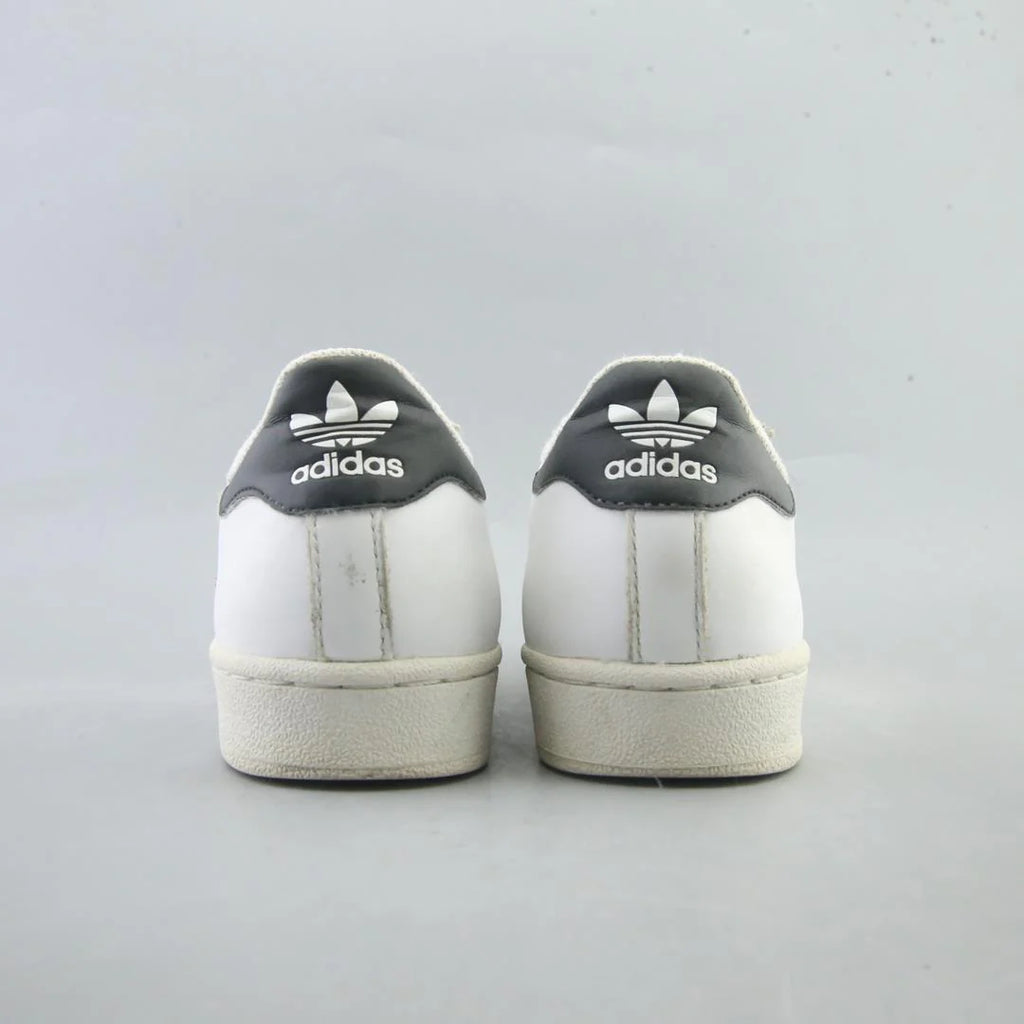 SUPERSTAR