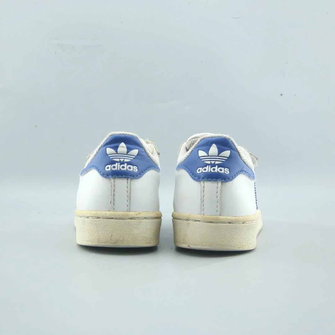SUPERSTAR