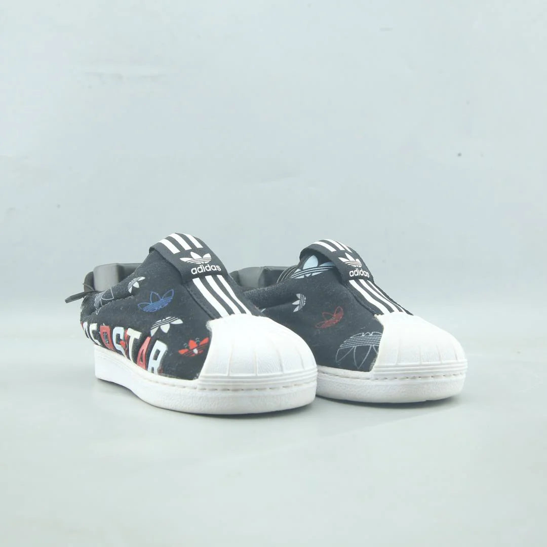 SUPERSTAR
