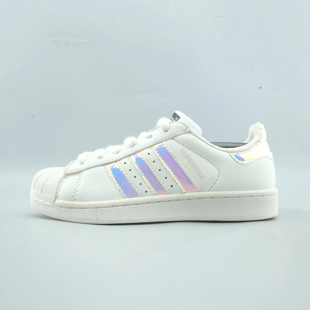 SUPERSTAR