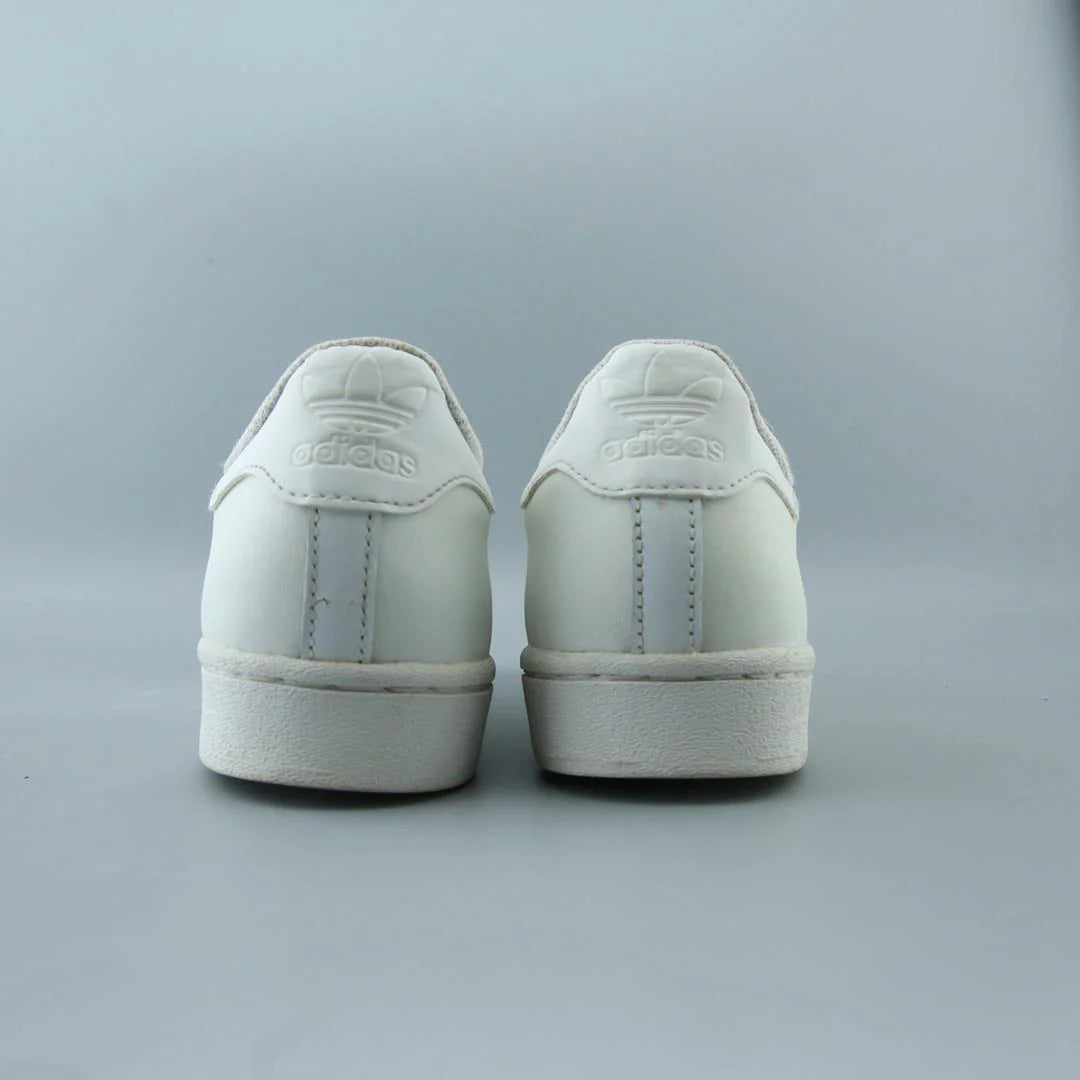 SUPERSTAR