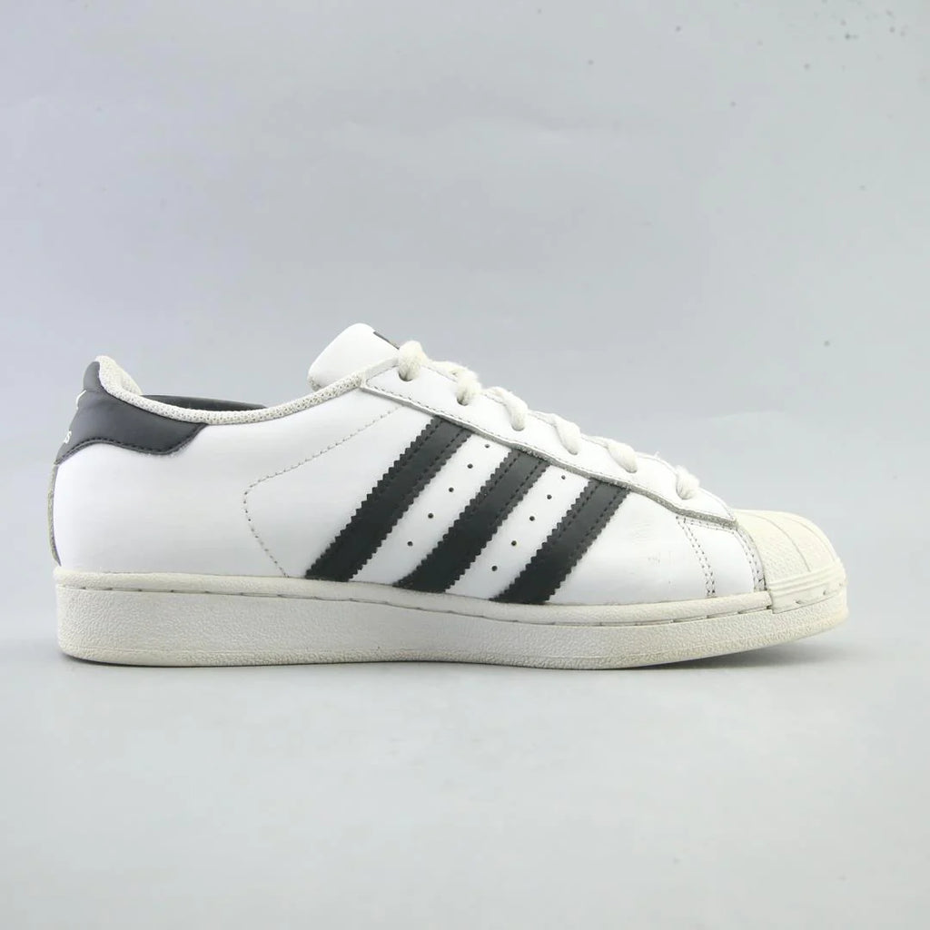 SUPERSTAR