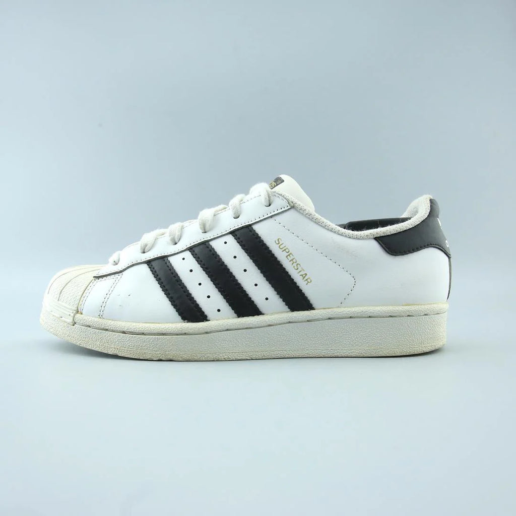 SUPERSTAR