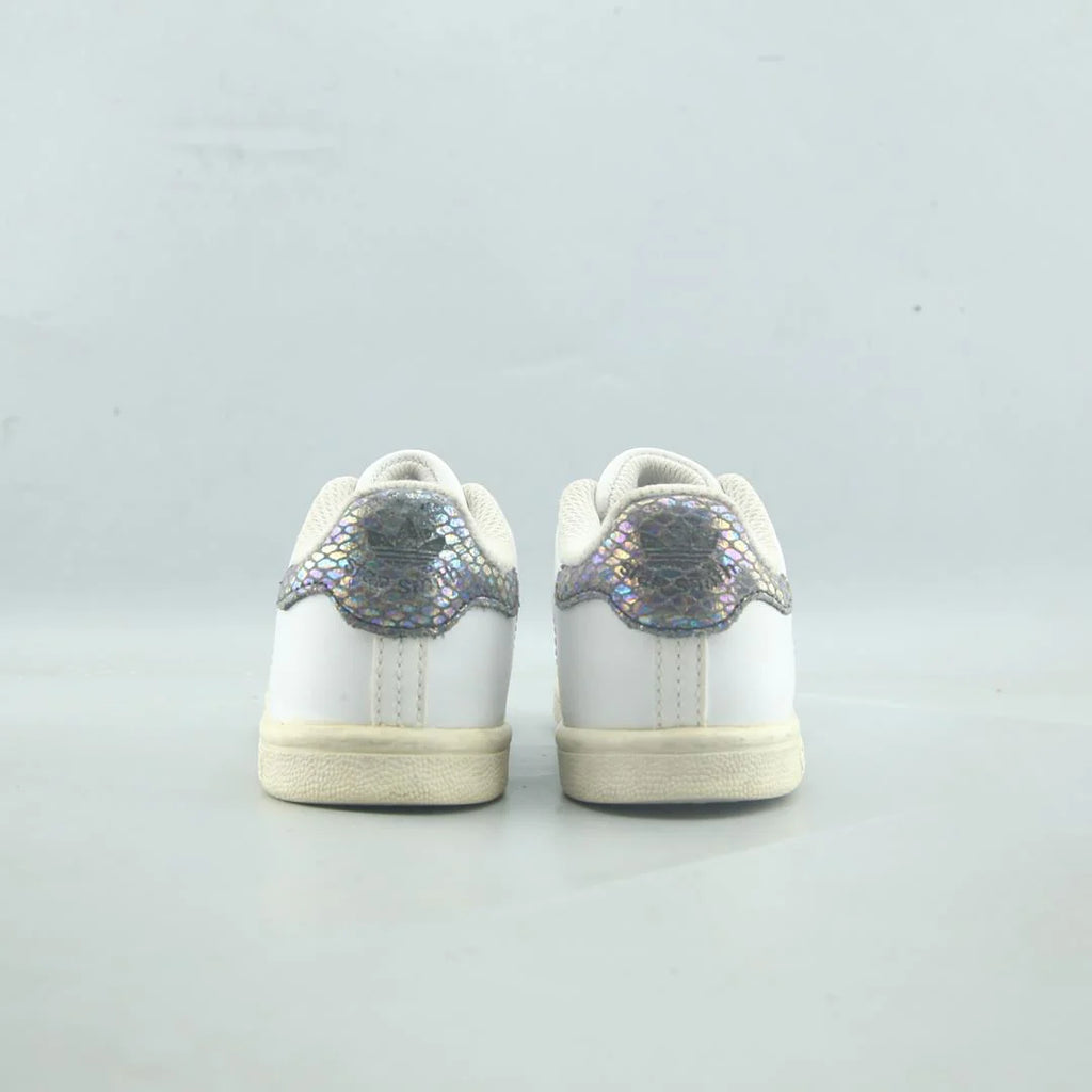 STAN SMITH