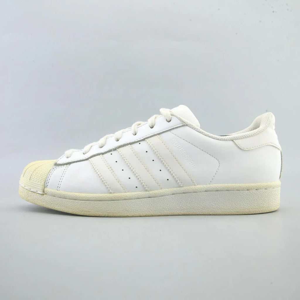 SUPERSTAR