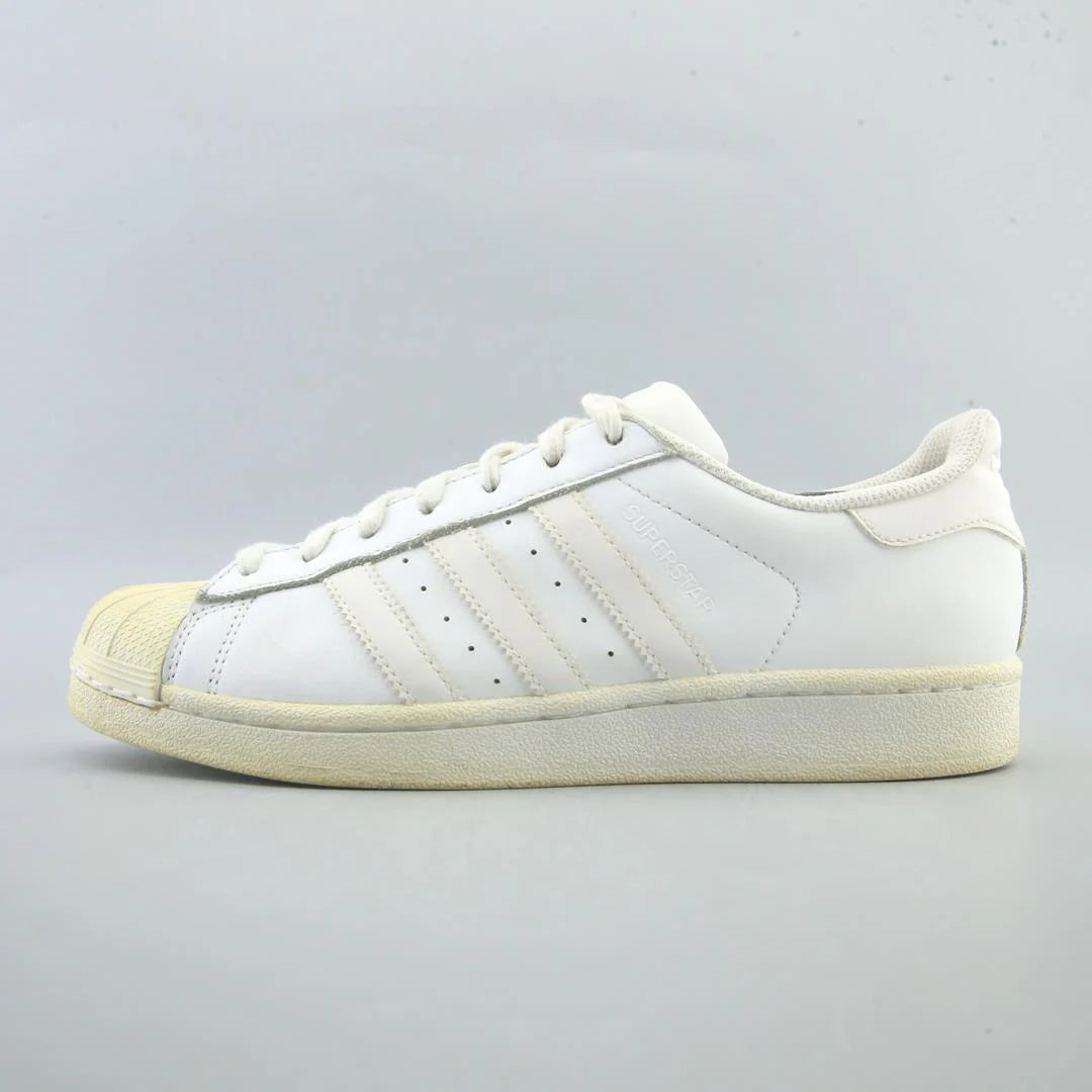 SUPERSTAR