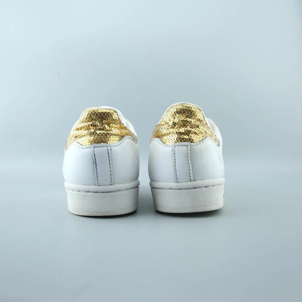 SUPERSTAR