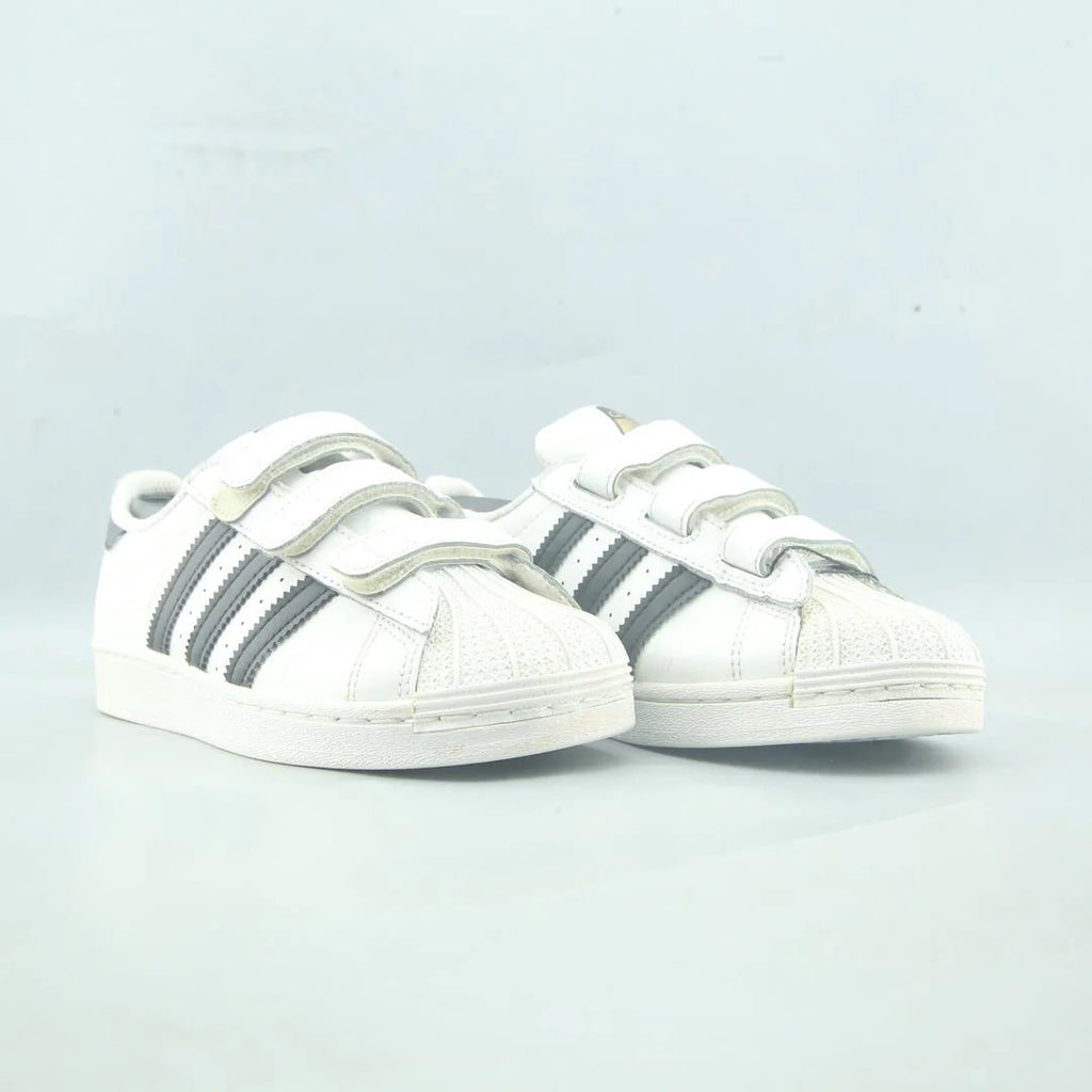 SUPERSTAR