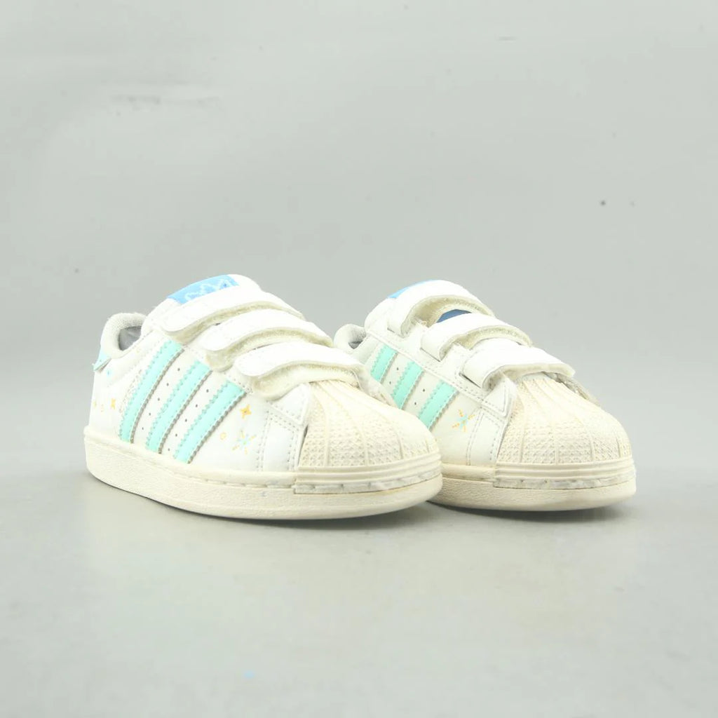 SUPERSTAR