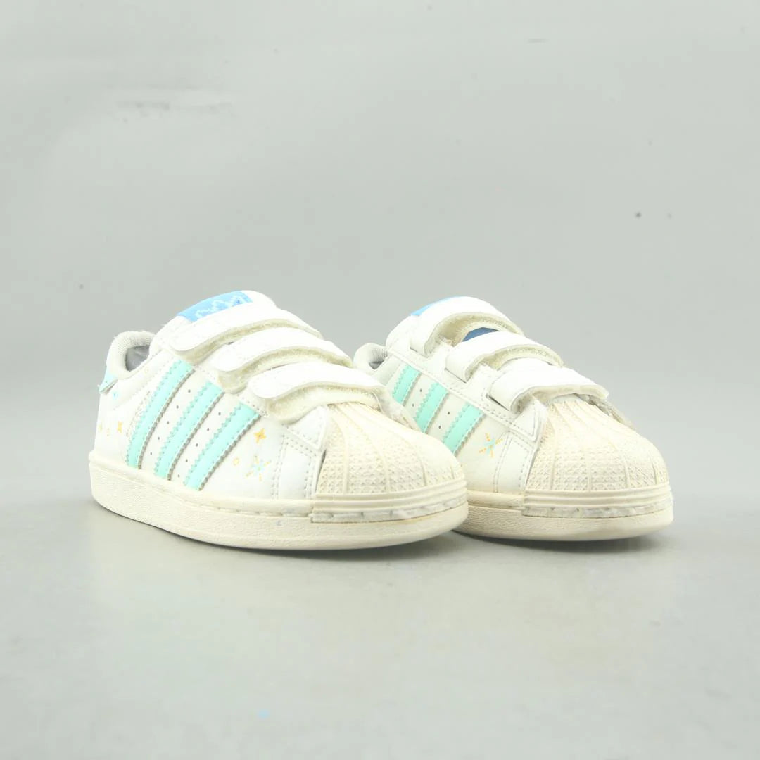 SUPERSTAR