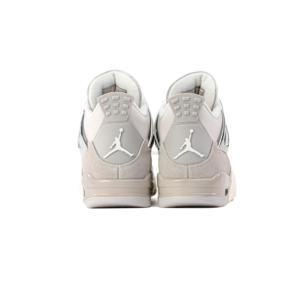4 Retro 'Frozen Moments' Women's