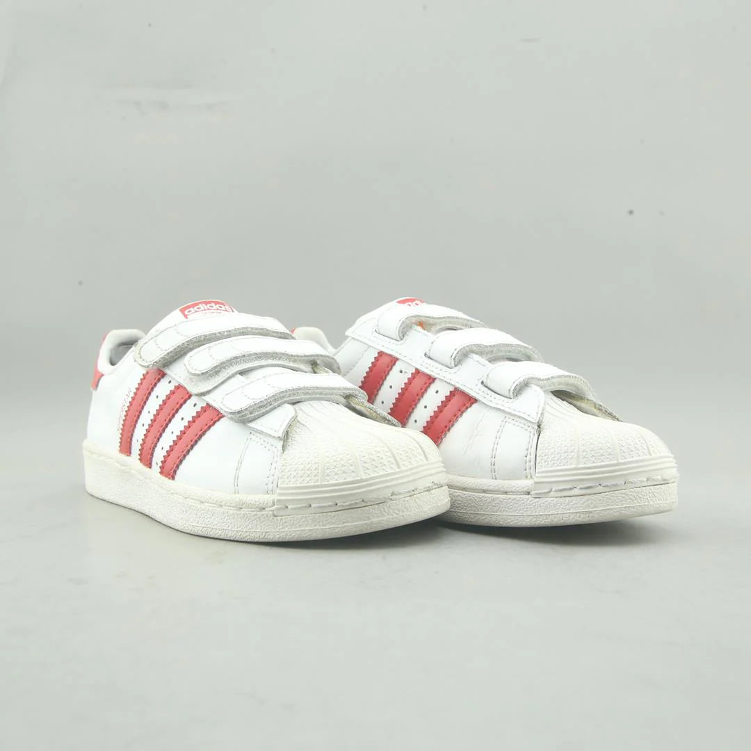 SUPERSTAR