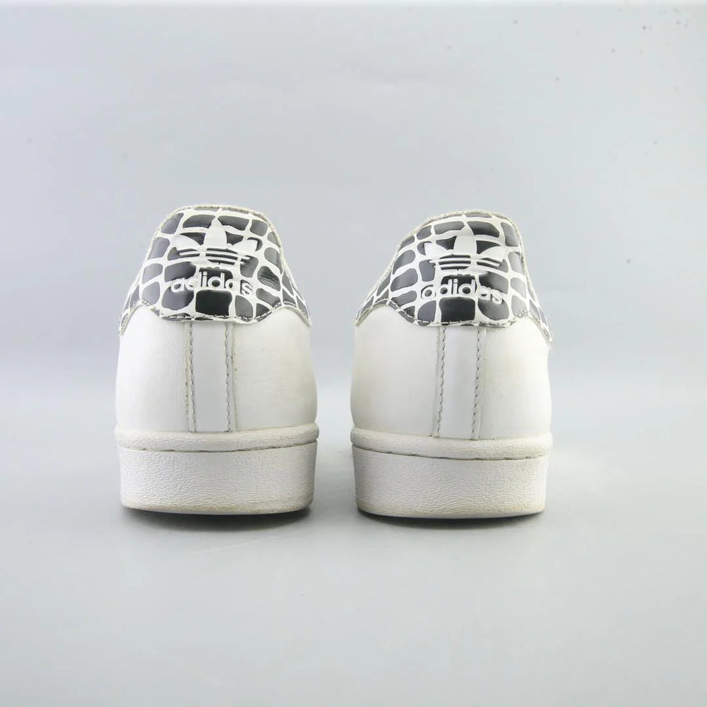 SUPERSTAR