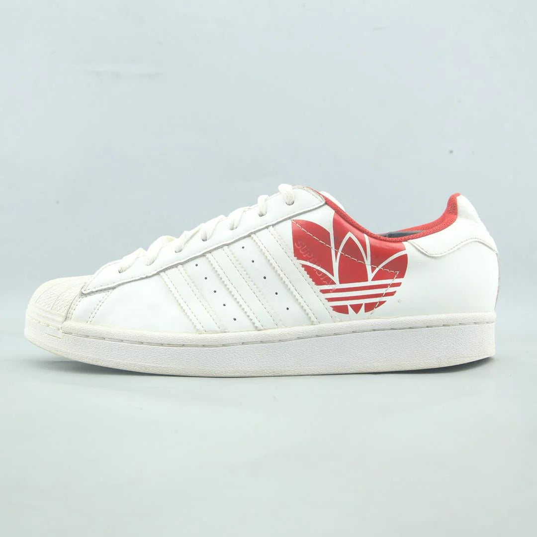 SUPERSTAR