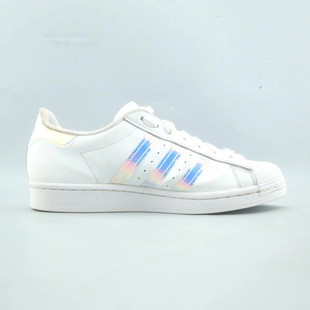 SUPERSTAR