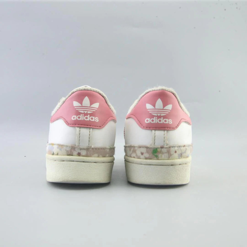 SUPERSTAR