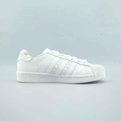 SUPERSTAR