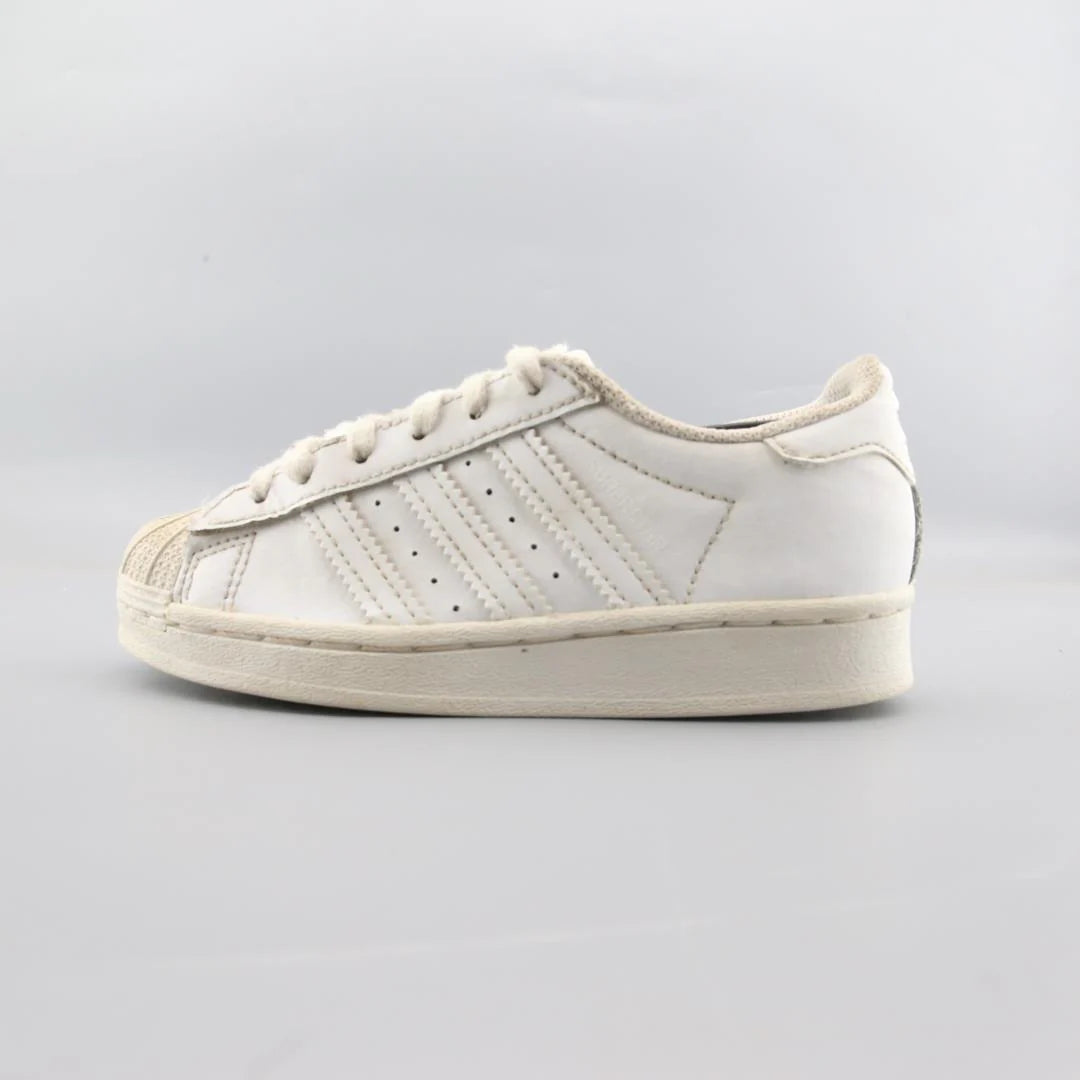SUPERSTAR