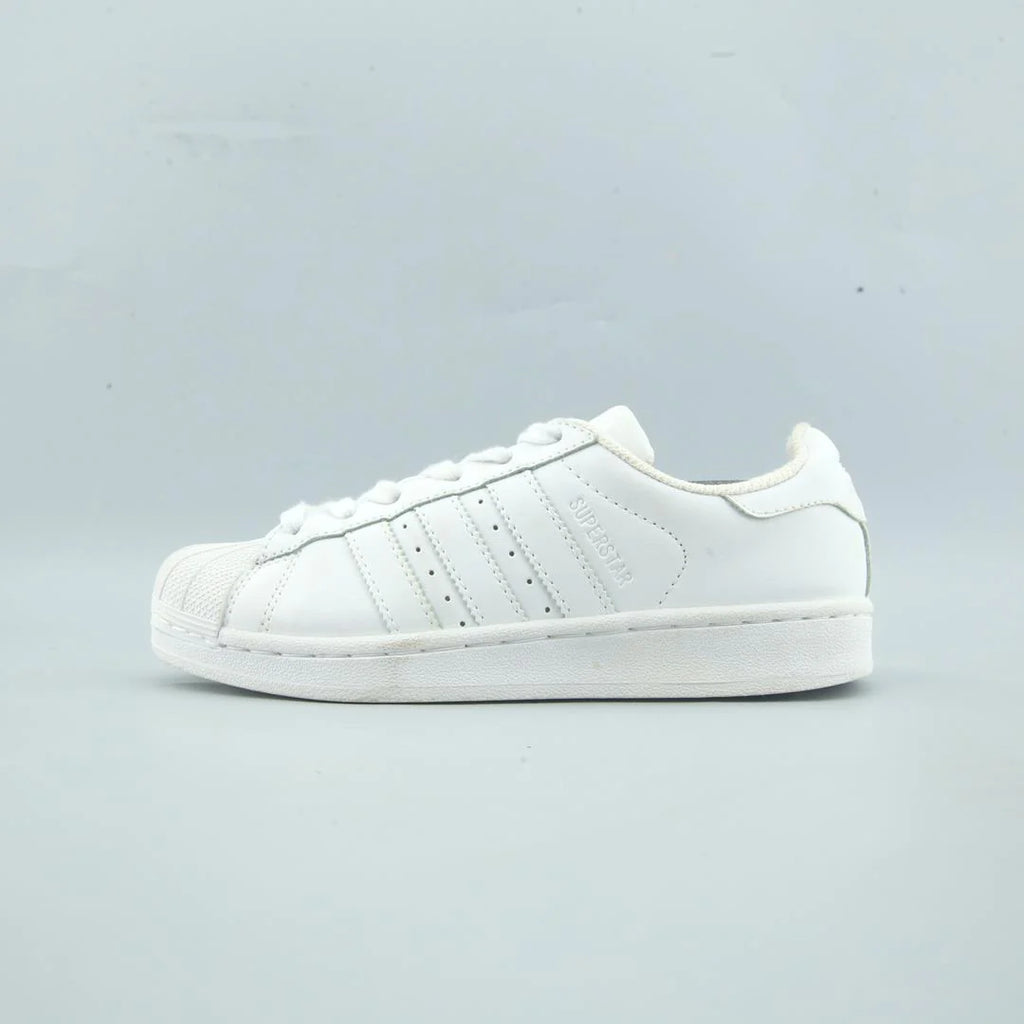SUPERSTAR