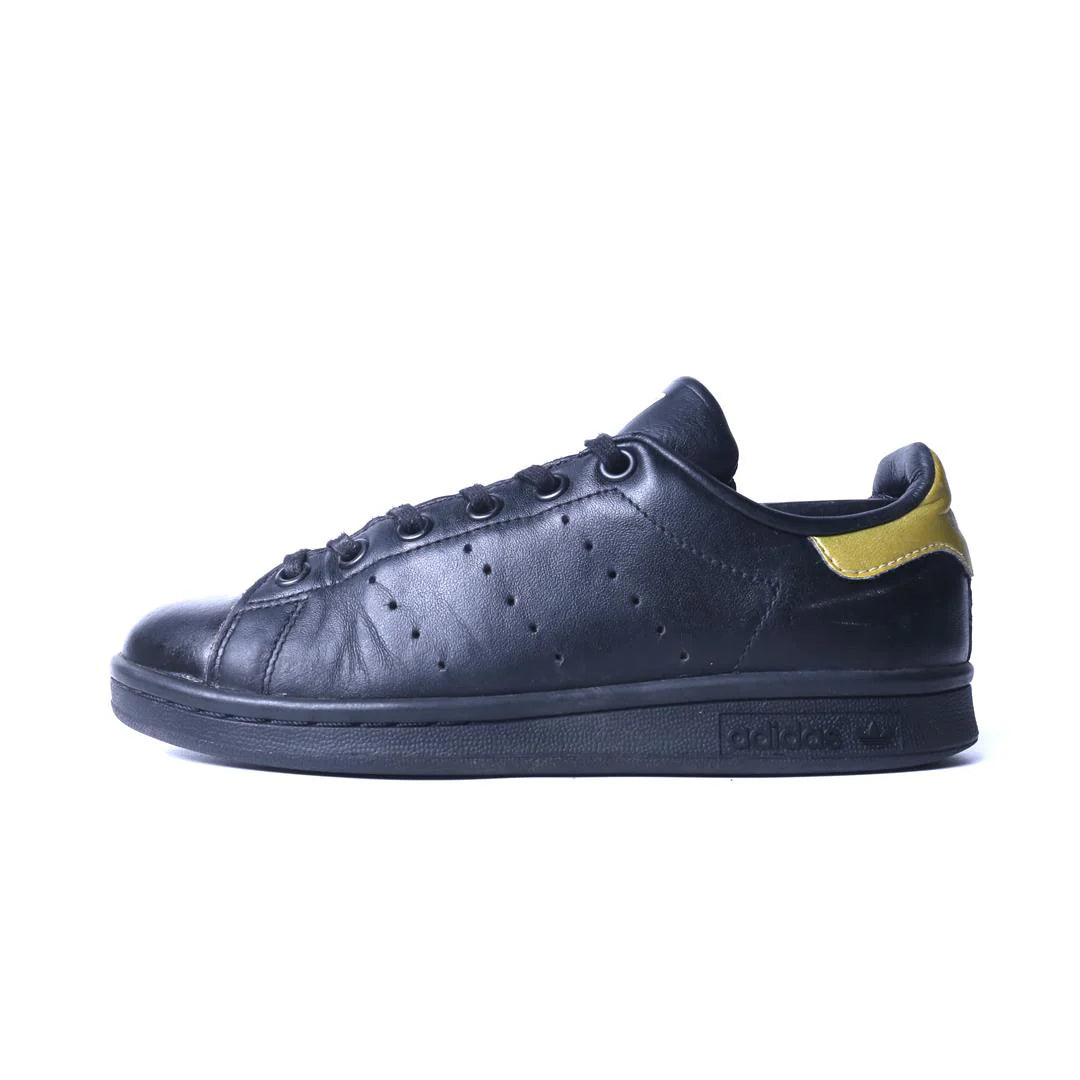 STAN SMITH