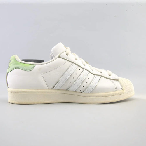 SUPERSTAR