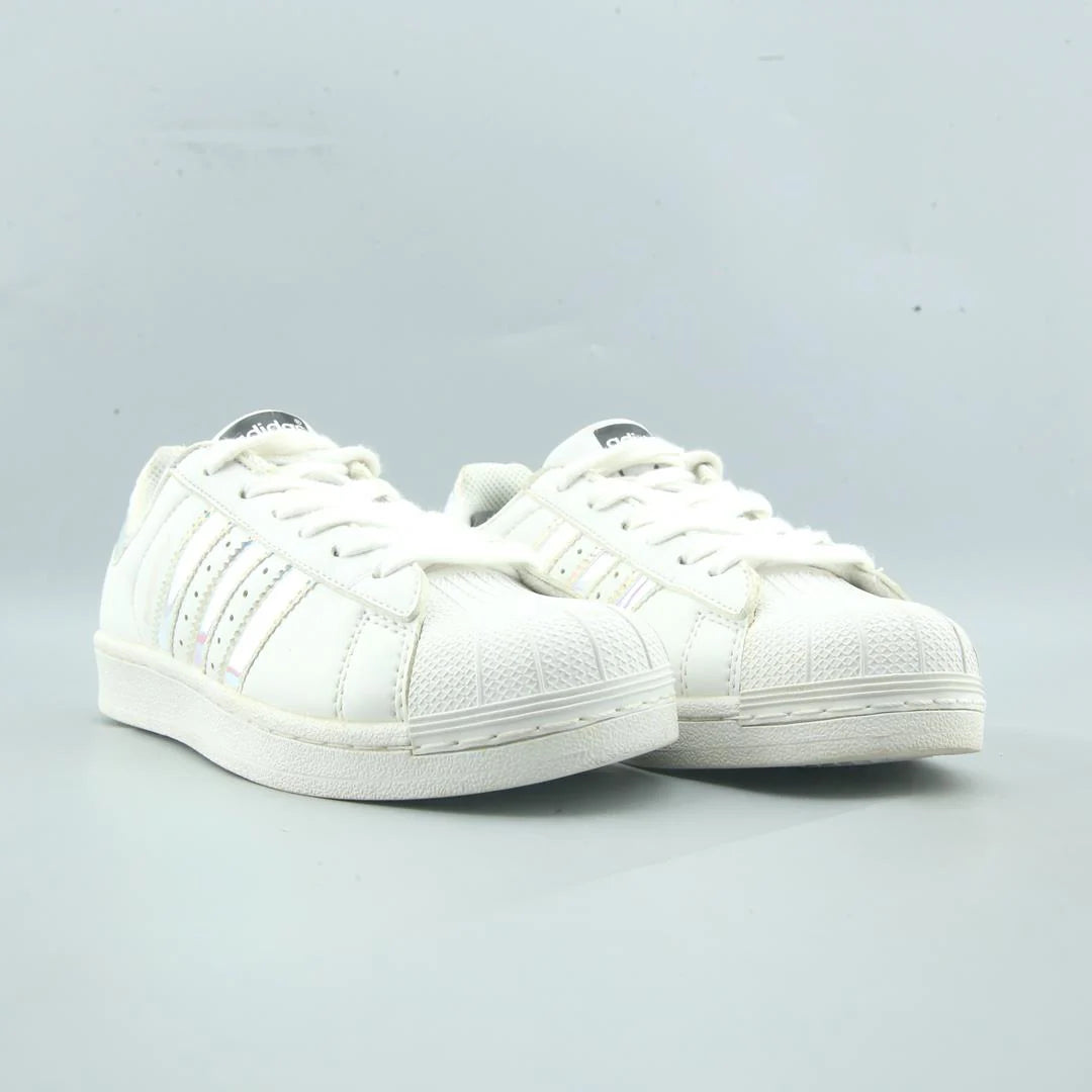 SUPERSTAR