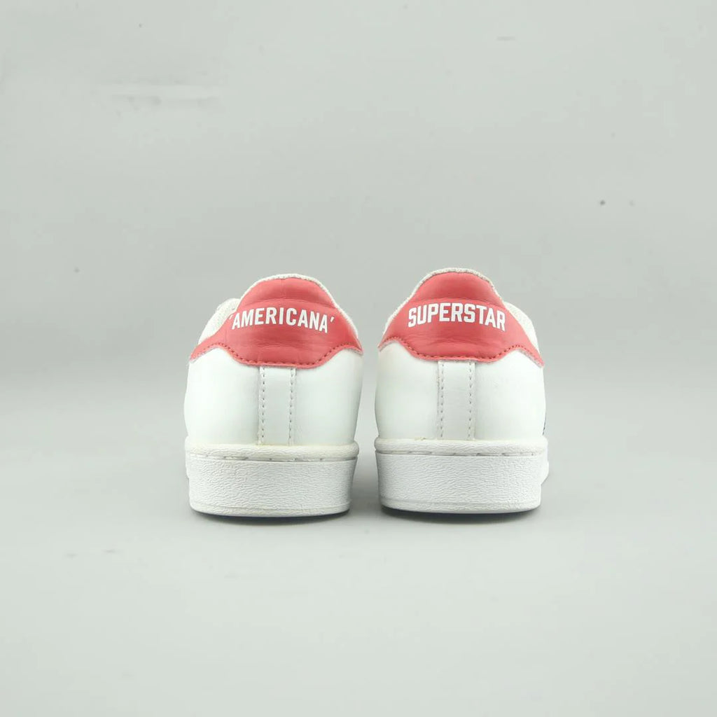 SUPERSTAR