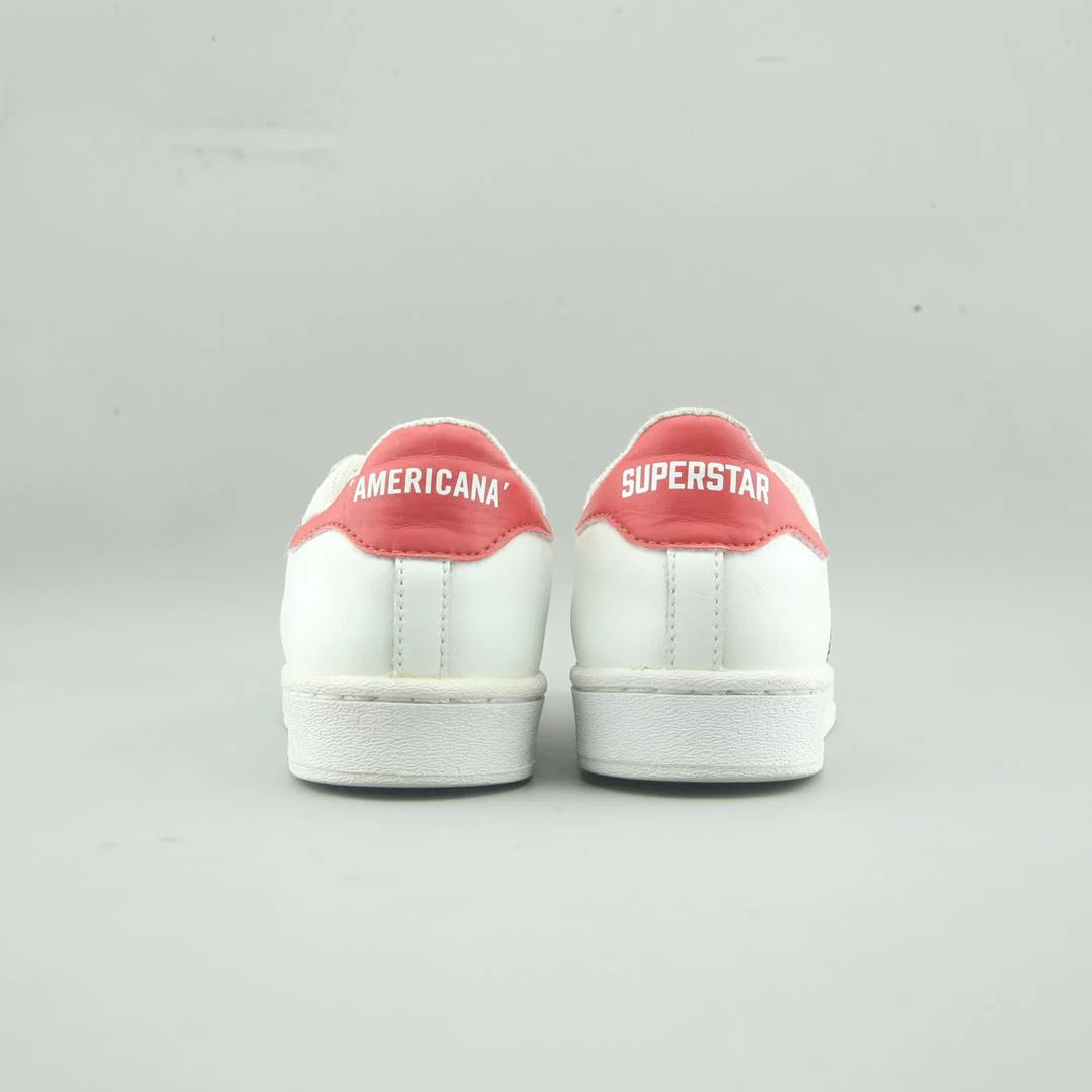 SUPERSTAR