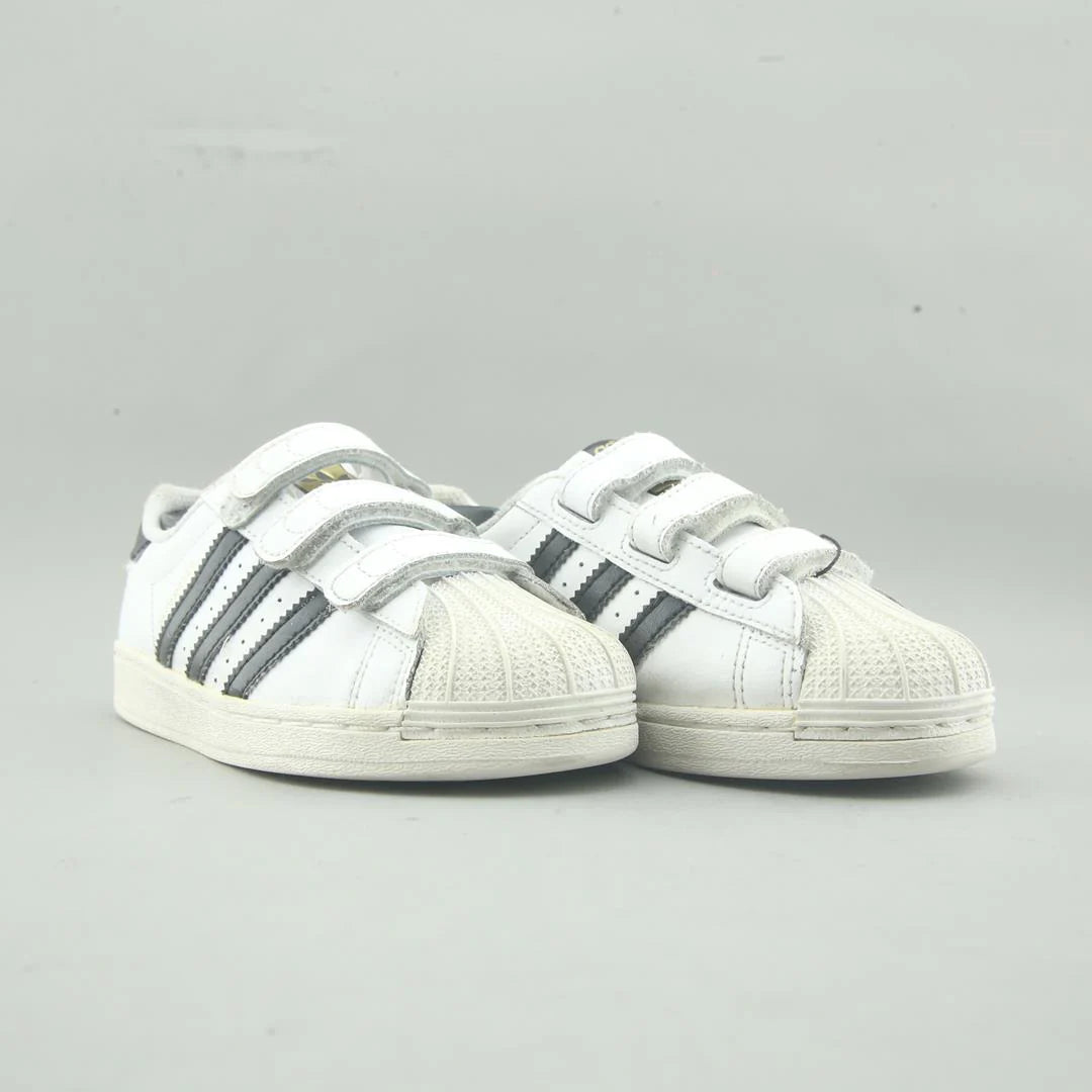 SUPERSTAR